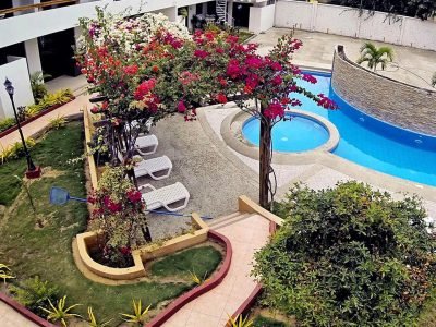 casa alquiler playa manabi san clemente san jacinto sillas piscina