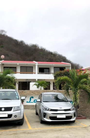 parqueadero casa playa manabi conjunto la colina